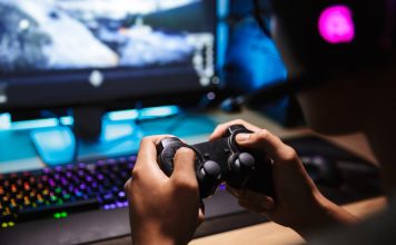 Hoe zorg je ervoor dat je kind niet te veel gamet? Depositphotos_211747898_S