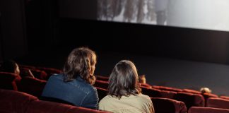 Uit in Eindhoven: waarom een pubquiz of filmavond dé uitkomst is voor een geslaagde avond
